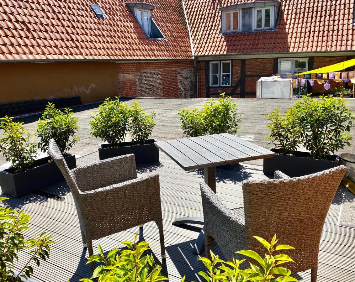 Schoene Ferienwohnungen Teilweise Mit Dachterrasse Im Herzen Von Itzehoe Eksteriør bilde